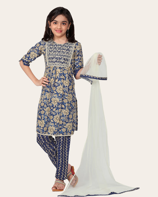 Girls Embrodrery Kurta with Bottom Dupatta set