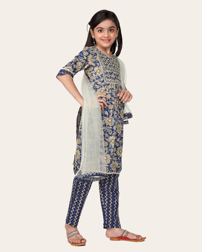 Girls Embrodrery Kurta with Bottom Dupatta set